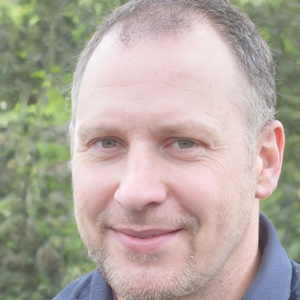 Portrait de Fabien Moreau, conseiller financier expert
